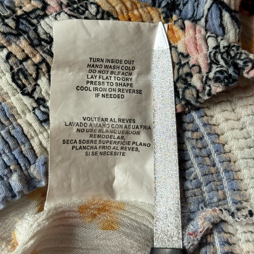 Coco + Jaimeson Smocked Waist Surplus Batwing Blo… - image 4